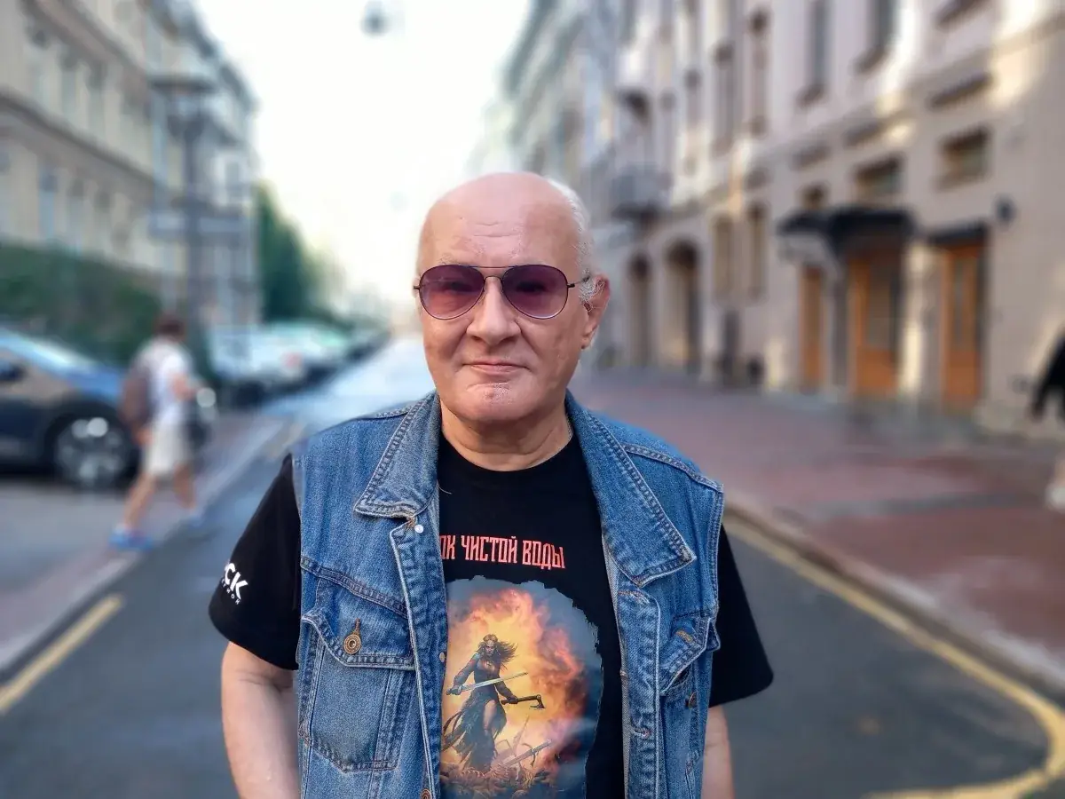 Эпоха «Кино» и «Аквариума» закрыта: в 70 лет скончался главный летописец ленинградского рока Андрей Бурлака.