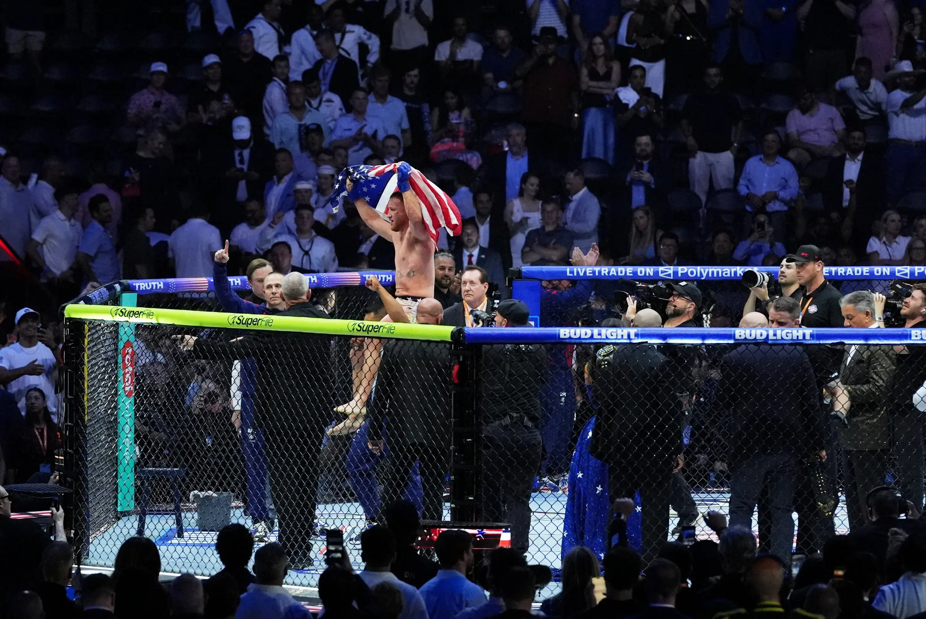 Justin Gaethje UFC champion belt celebration White House