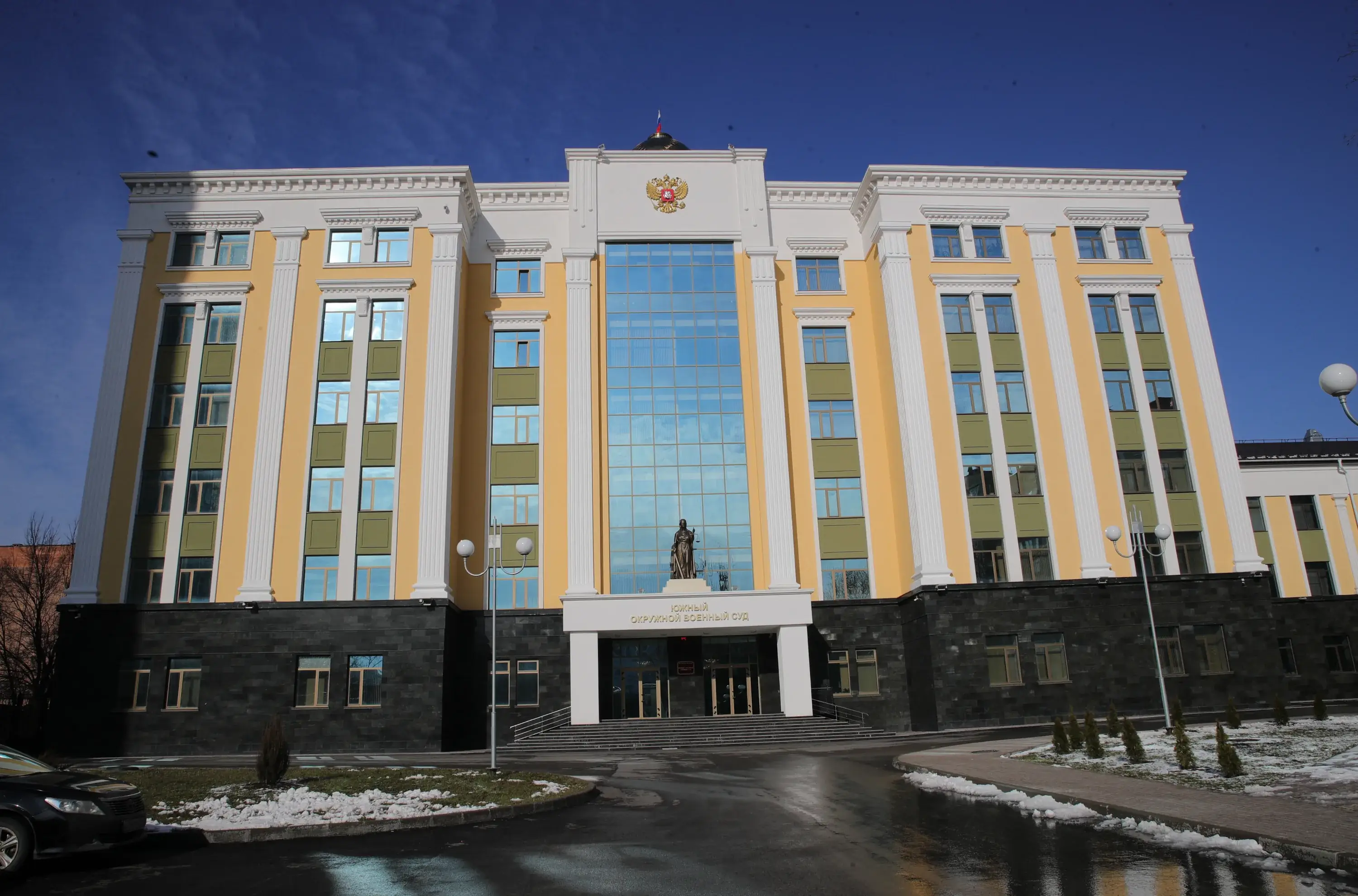 здание военного суда