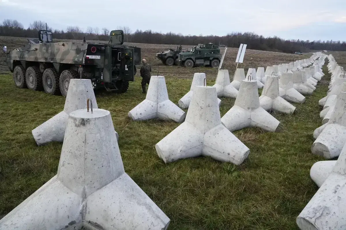 Польша вводит режим готовности к войне и запрашивает ядерные бомбы B61: 4 факта, которые изменят безопасность региона.