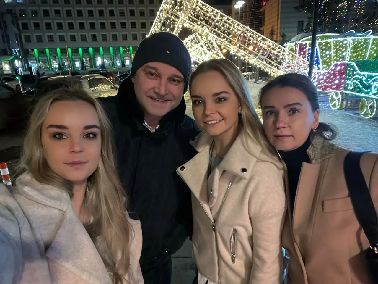 Дина Аверина с родителями в Нижнем Новгороде