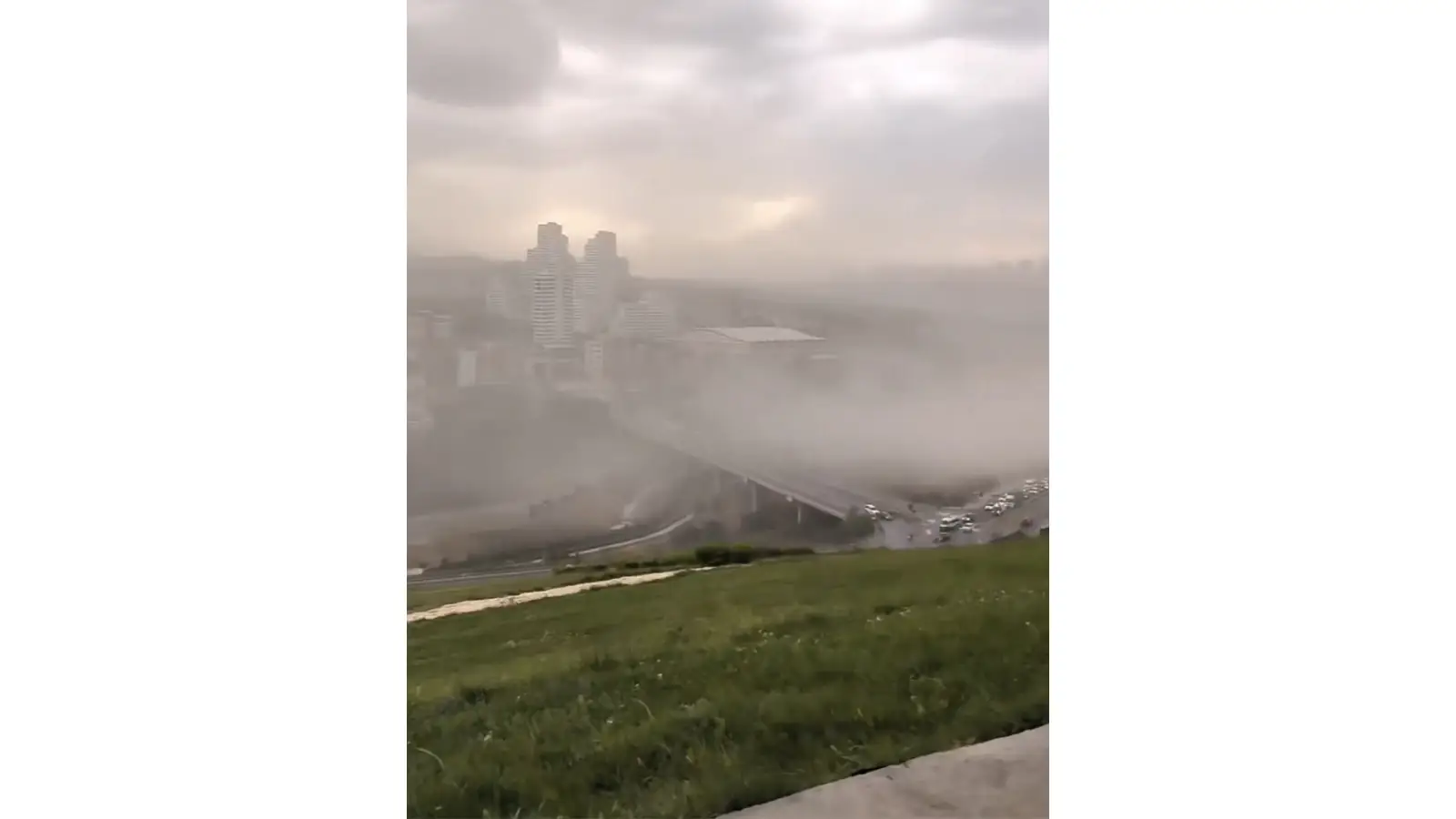 11 часов в небе и июльский потоп: как шторм парализовал Стамбул и что делать туристам прямо сейчас.