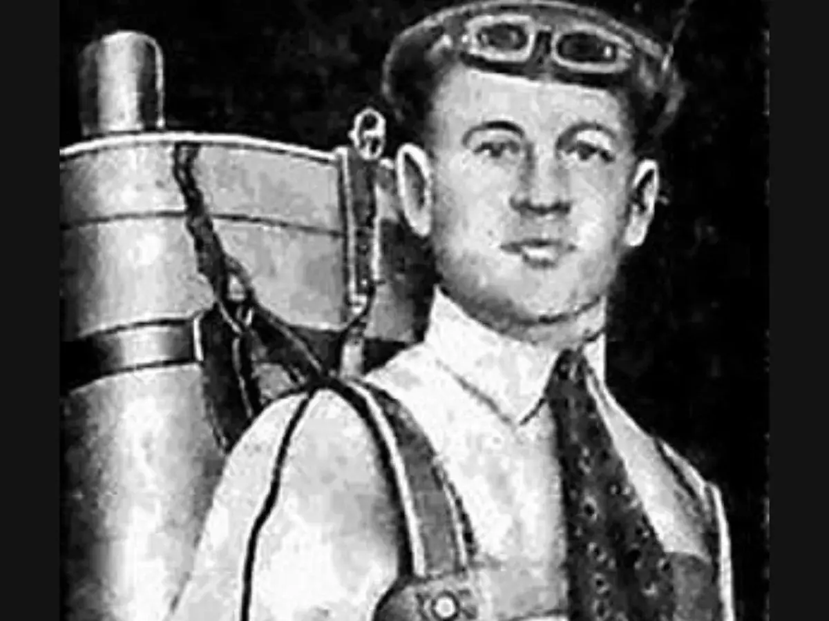 59 прыжков под Воронежем в 1930 году: почему День парашютиста празднуют 26 июля, а не 2 августа.
