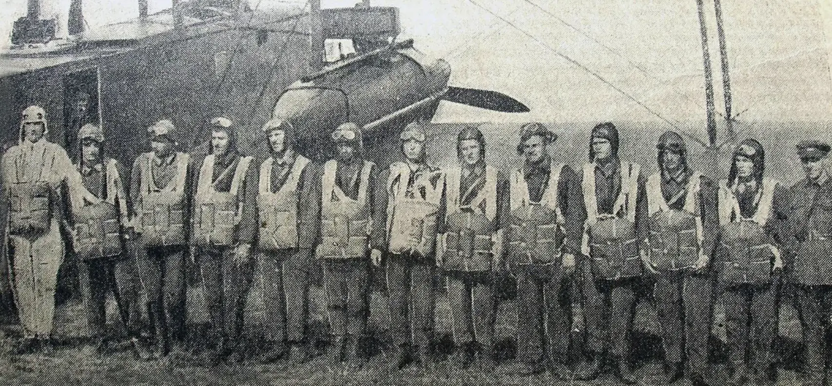 парашютисты прыжок с самолетом 1930 год Воронеж
